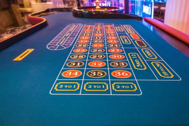 mpo1221 login app showing live casino tables and slot tournaments